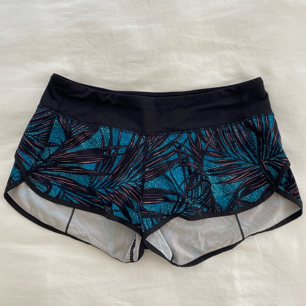 Teal Lululemon Speed Short - size 6